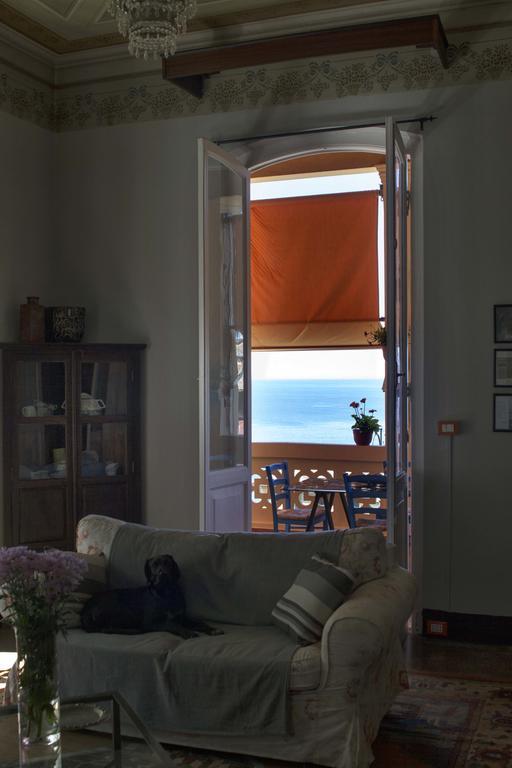 L'andirivieni Oda ve Kahvaltı Camogli